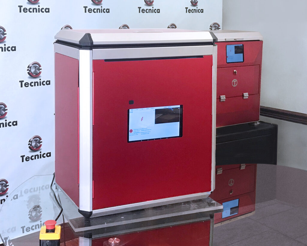 Casa 3D printer using Tecnica3D engine